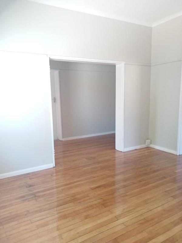 To Let 4 Bedroom Property for Rent in Goodwood Central Western Cape